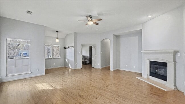 Building Photo - 8530 Vista Grande Dr