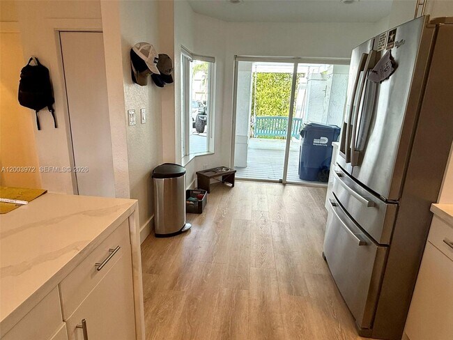 Building Photo - 6420 NW 109th Ave