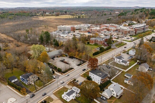 Building Photo - 815 Central Ave