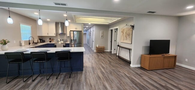 Building Photo - 5200 Choctaw St