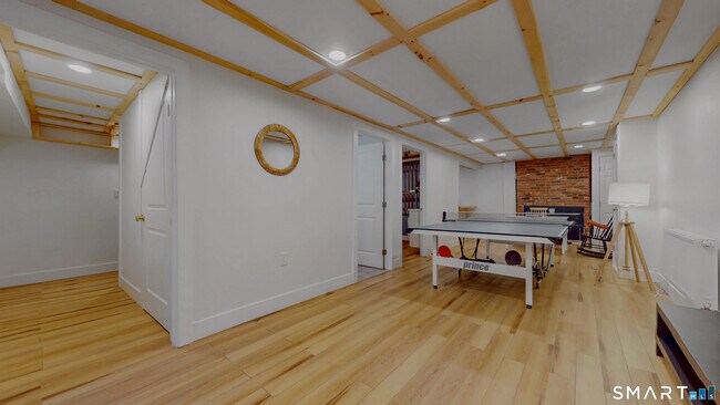 Building Photo - 444 Highland St