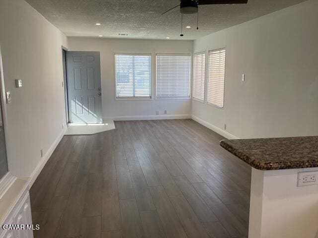 Building Photo - 45034 Redwood Ave