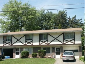 Building Photo - Chateau Apartments