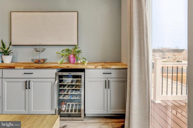 Building Photo - 11716 Emily Dickinson Pl