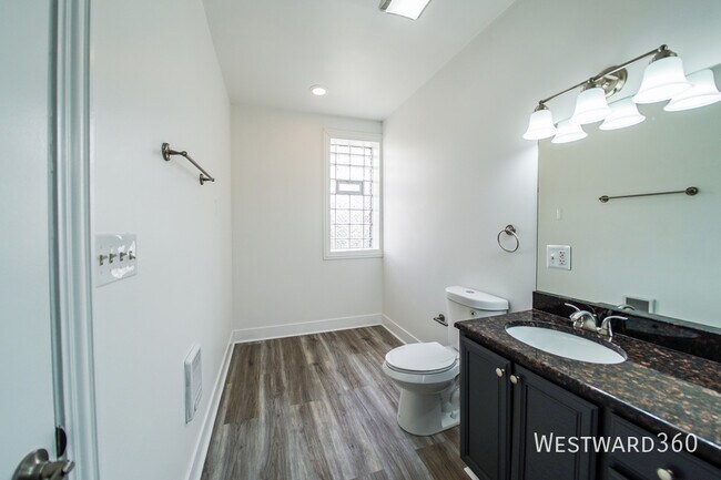 Building Photo - 5172 S Michigan Ave