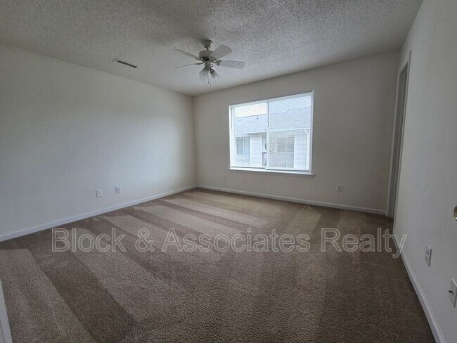 Building Photo - 308 Westbrook Ct