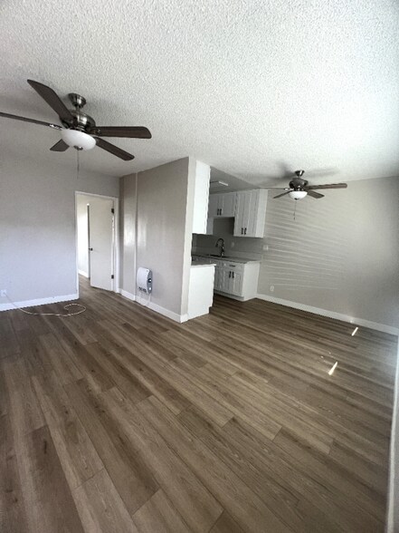 Building Photo - 10761 Palma Vista Ave