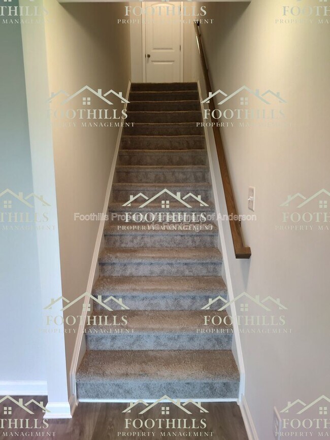 Building Photo - 145 Adger Rd