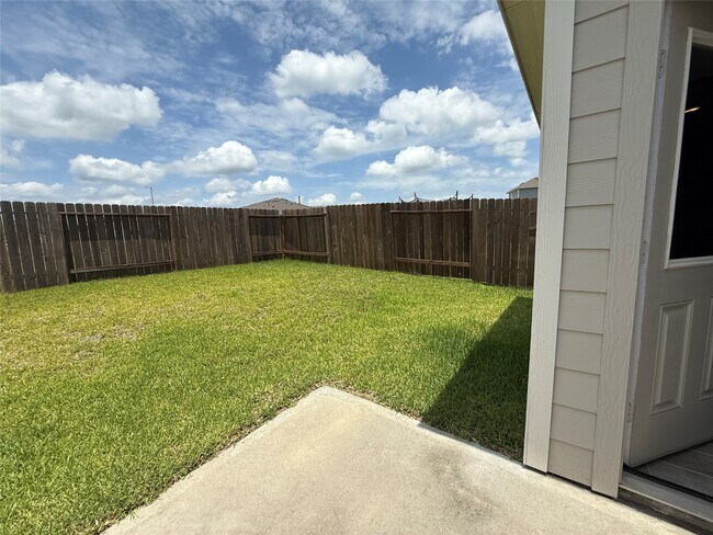 Building Photo - 9678 Caney Trails Rd