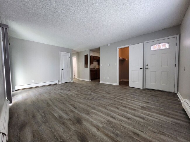 Building Photo - 4615 Picturesque Ct