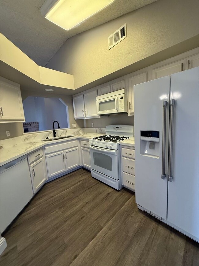 Building Photo - 4700 Wetherby Ct