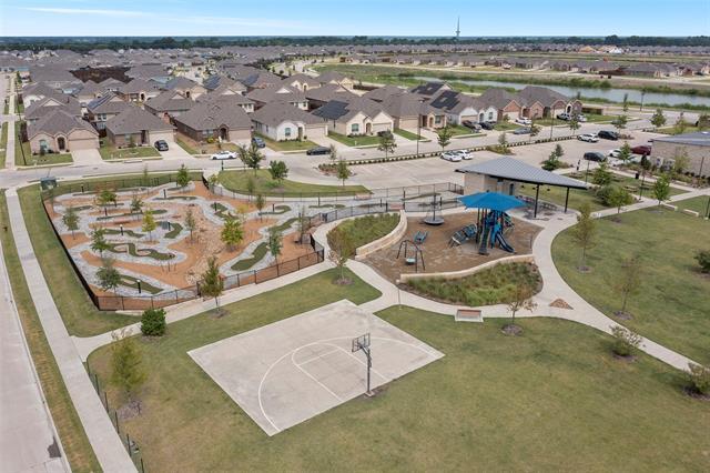 Building Photo - 5835 Rock Maple Dr