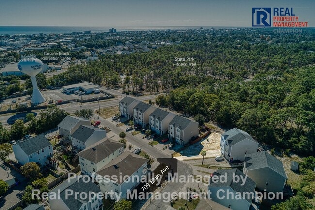 Building Photo - Spacious 3-Story Townhome in the Heart of Carolina Beach — Backs to State Park
