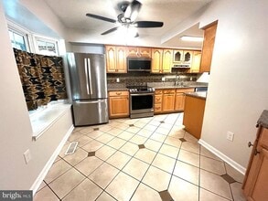 Building Photo - 6476 O'Hara Ct Dr