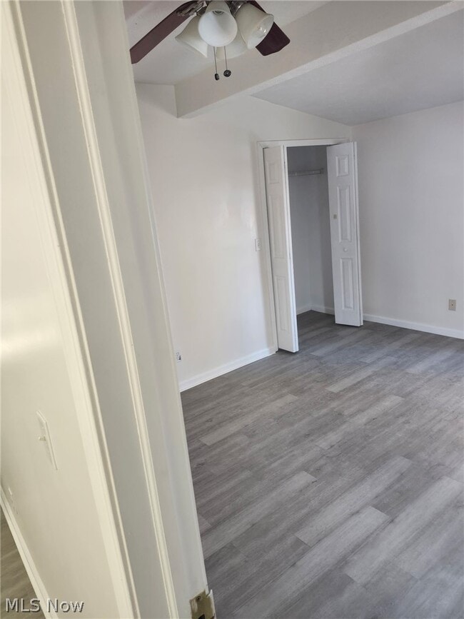 Building Photo - 12224 Fairview Ct