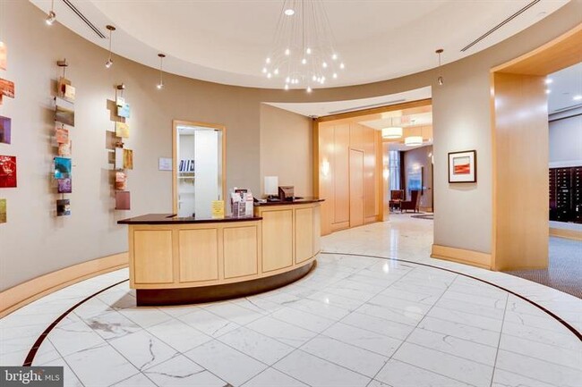 Building Photo - 155 Potomac Passage
