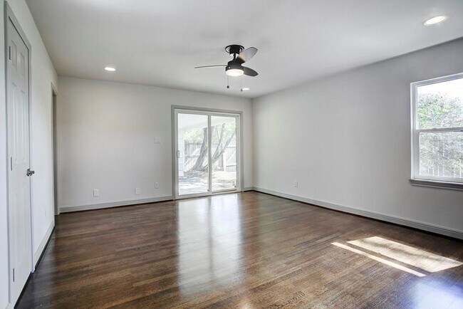 Building Photo - 5402 Cheena Dr