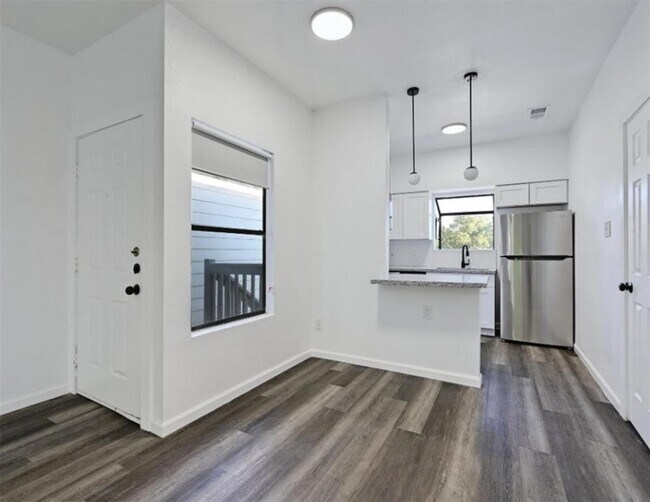 Building Photo - 9508 Kempler Dr