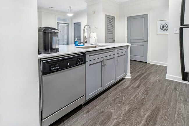 Building Photo - 2212 Brisbane Woods Way