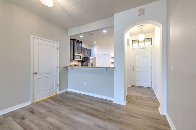 Building Photo - 5116 Bay Isle Cir