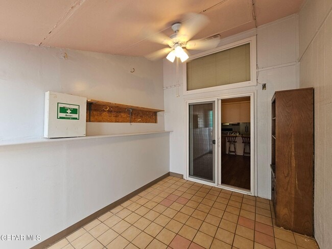 Building Photo - 846 El Arco Dr