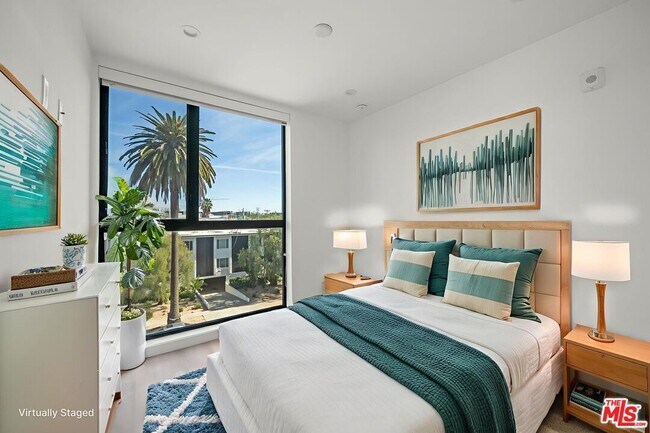 Building Photo - 3755 S Canfield Ave