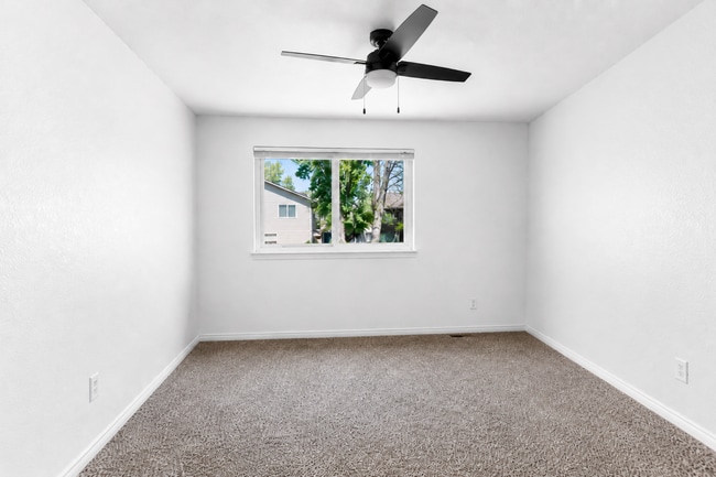 Building Photo - 94 Mountain Shadows Ln