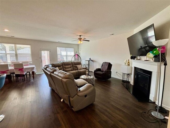 Building Photo - 95 Condor Ct