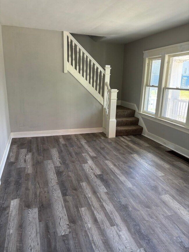 Building Photo - Section 8 Accepted!