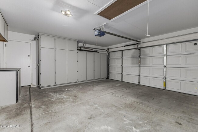 Building Photo - 1429 S 237th Ln