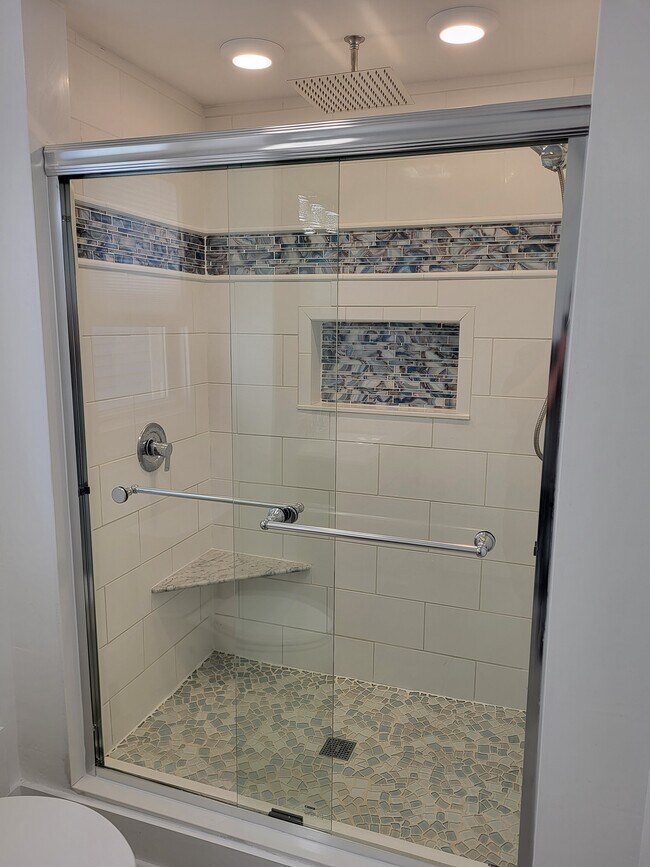 Building Photo - 1616 Ellwood Ave