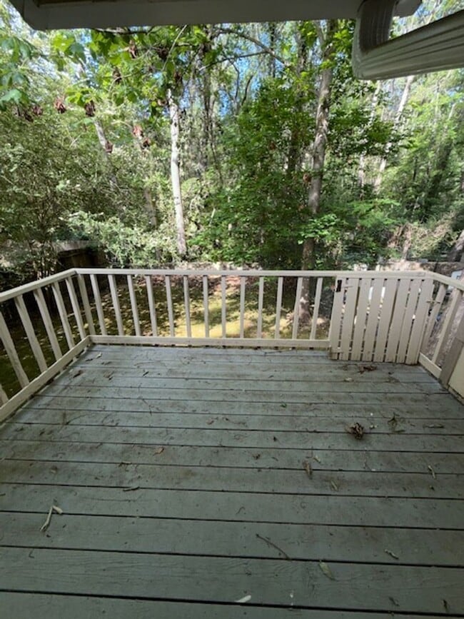 Building Photo - 124 Whetherbine Way W