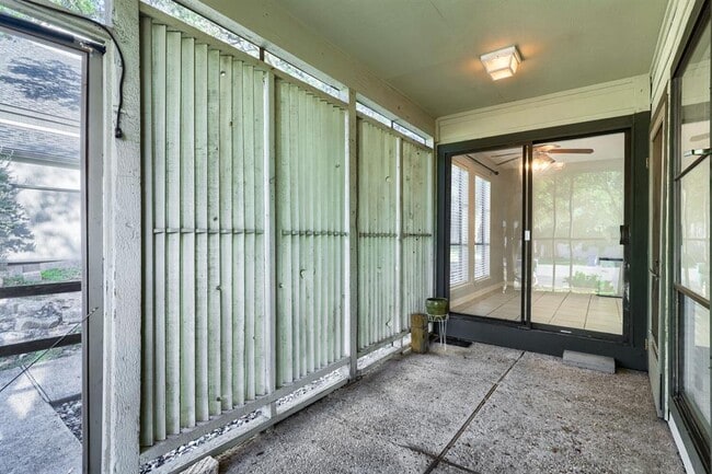 Building Photo - 11 Casa Verde St