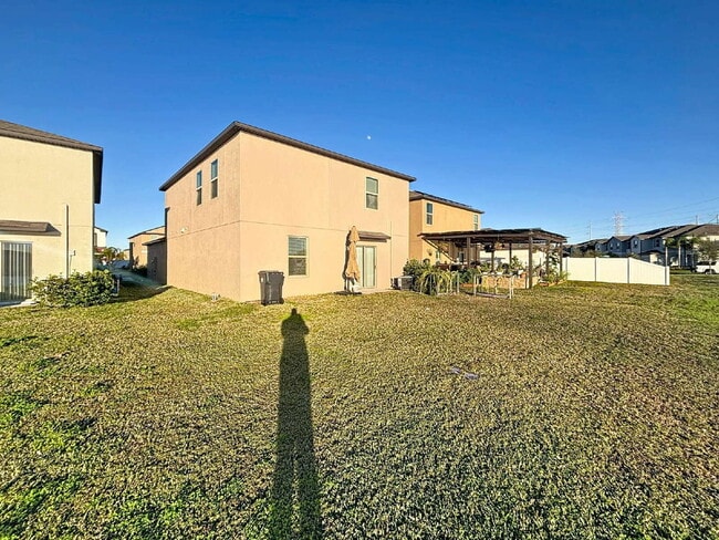 Building Photo - 7517 Samuel Ivy Dr