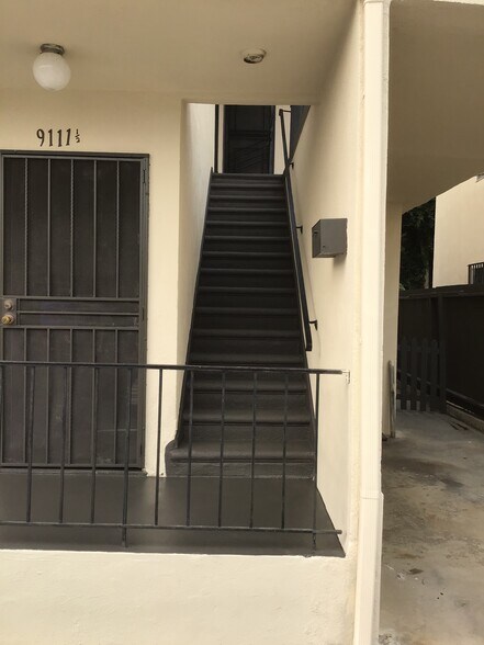 Building Photo - 9111 Cattaraugus Ave