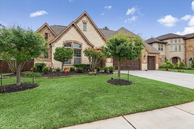 Building Photo - 23034 Creek Park Dr