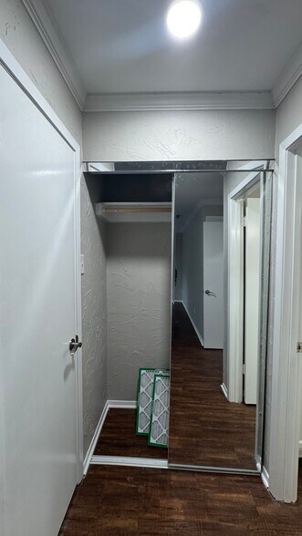 Building Photo - 400 W South Town Dr