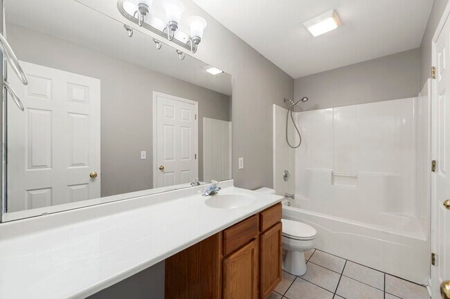 Building Photo - 1493 Stonefield Dr