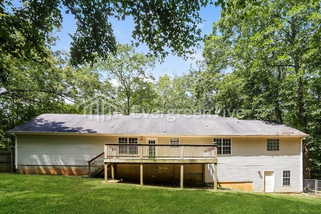 Building Photo - 375 Antioch Rd