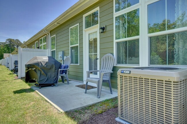 Building Photo - 528 Eldridge Ln