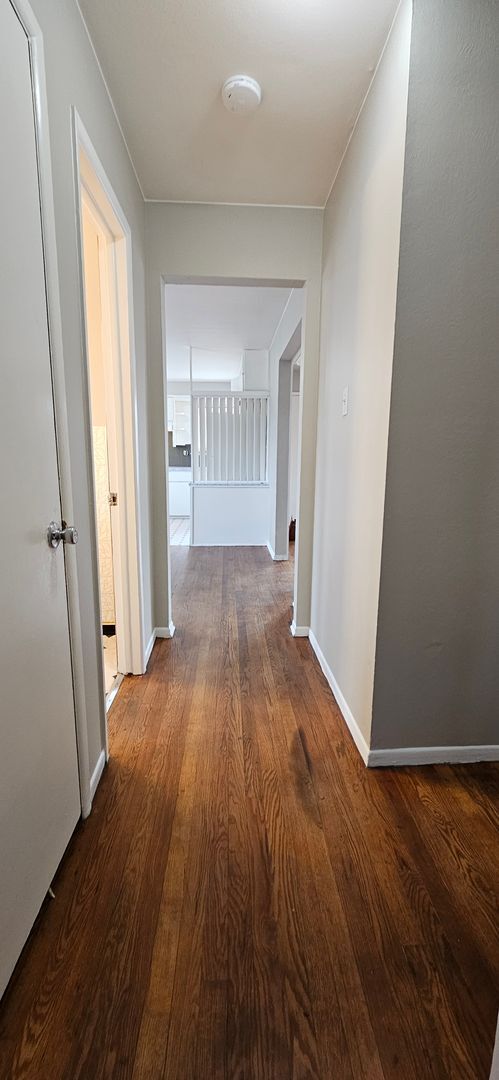 Building Photo - 1134-1138 N Akron St