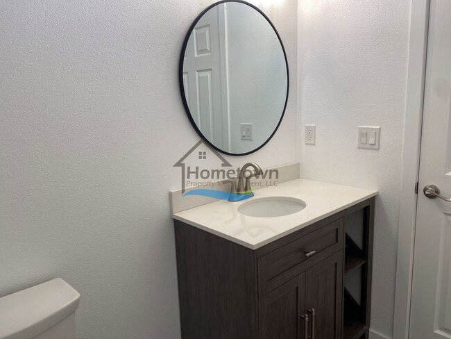 Building Photo - 2 Bedroom 1 Bath House Built in 2022 Avail...