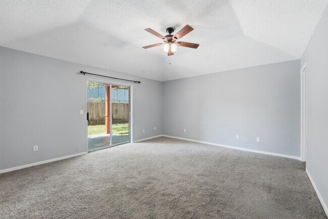 Building Photo - 17219 Kettle Creek Dr