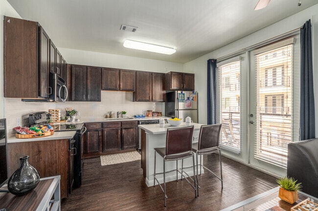 Interior Photo - Grandmarc Austin