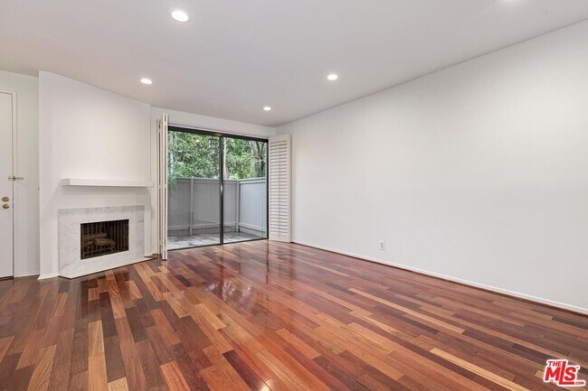 Building Photo - 1013 21st St