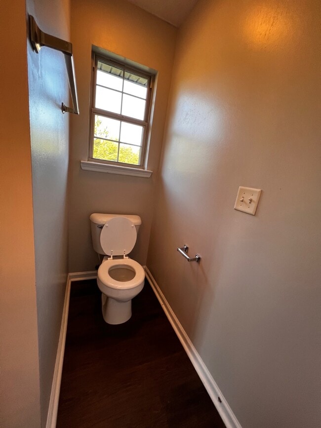 Building Photo - 1229 Langston Ln