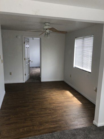 Primary Photo - 822 NE Ford St