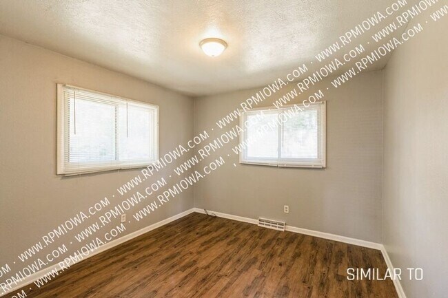 Building Photo - 3422 SW 8th St