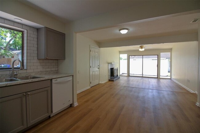 Building Photo - 1537 King Ave