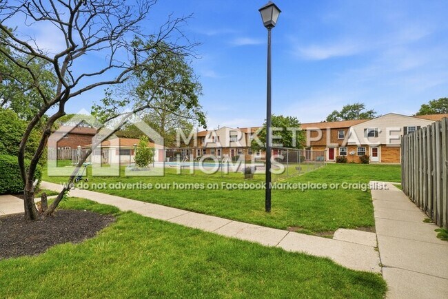 Building Photo - 5702 Beechcroft Rd
